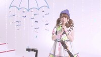 妄想キャリブレーション「ちちんぷいぷい♪」ミュージックビデオのワンシーン。