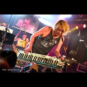 DIE（hide with Spread Beaver、KISS THE WoRLD、Ra:IN）