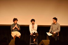 左から松居大悟、石崎ひゅーい、藤田琢己。（撮影：河本悠貴）