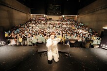 佐香智久「こっそりボクと。」の様子。