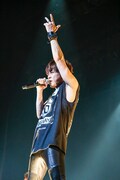 「T.M.R. LIVE REVOLUTION'16 -Route 20- 」神奈川・よこすか芸術劇場公演の様子。（写真提供：EPICレコードジャパン）