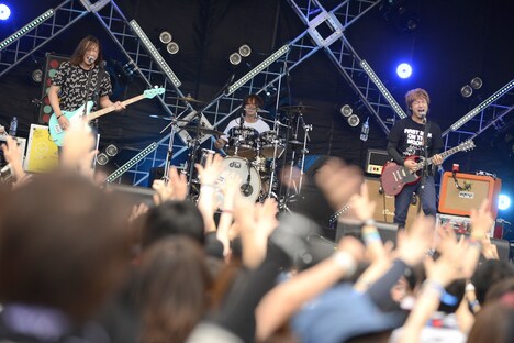 dustbox（撮影：半田安政[showcase]）