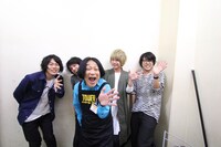 cinema staffと永野（中央）。