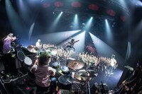 5月18日の新木場STUDIO COAST公演の様子。