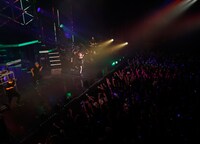 5月18日のZepp Tokyo公演の様子。（撮影：阿萬泰明）