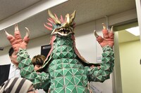 応援に駆けつけた怪獣モノ。