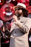 クレイジーケンバンドの横山剣（Vo）。