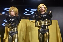 左から鬼龍院翔、歌広場淳。