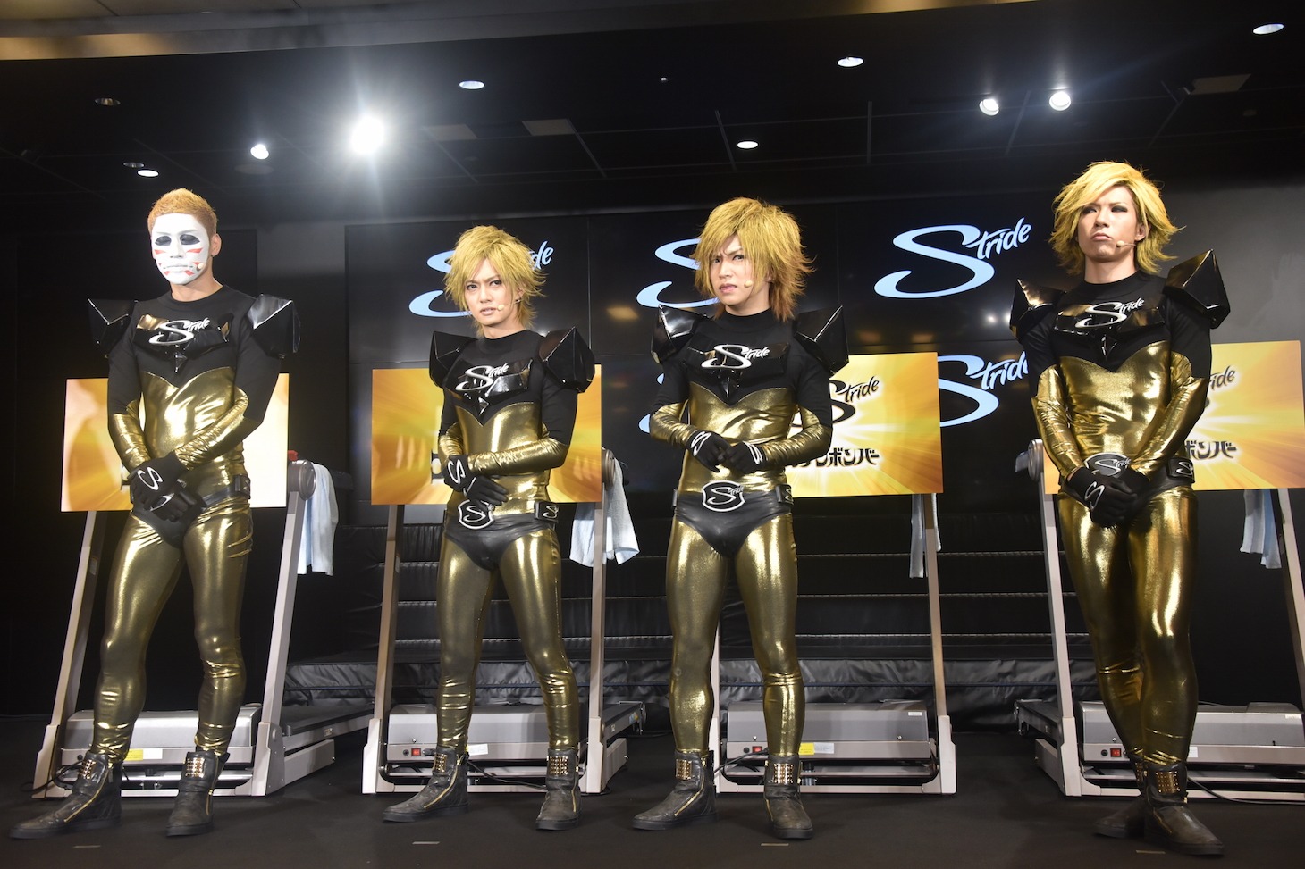 ゴールデンボンバー