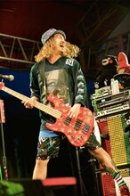 KENTA（Vo, B / WANIMA）