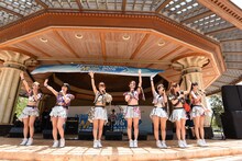 アップアップガールズ（仮）によるライブの様子。