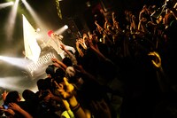 「電波少女 E.P "パラノイア" Release Party」の様子。（撮影：新倉映見）