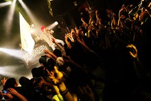 「電波少女 E.P "パラノイア" Release Party」の様子。（撮影：新倉映見）