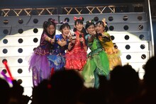 チームしゃちほこ「鯱のぼり」の様子。