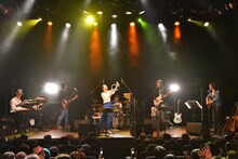 「加藤いづみ 25th Anniversary Concert『あの日、私の歌が生まれた』」の様子。