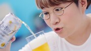 サッポロビール「サッポロ 麦とホップ Platinum Clear（プラチナクリア）」CM「春菜も爽快」篇のワンシーン。