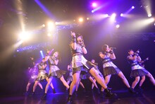 GEMによるライブの様子。