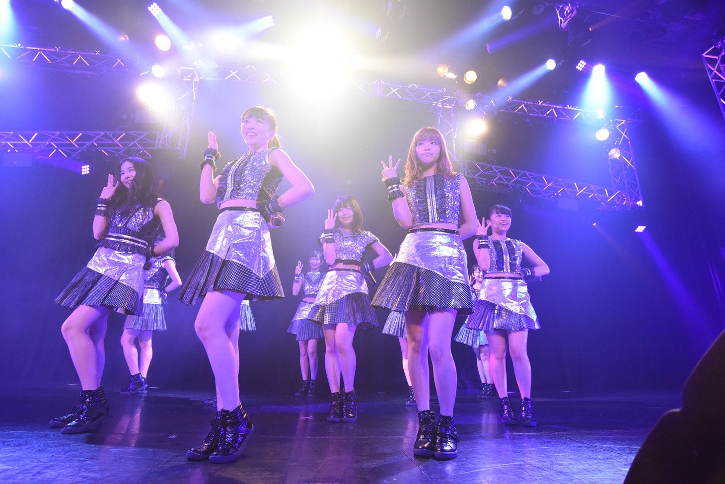 GEMによるライブの様子。