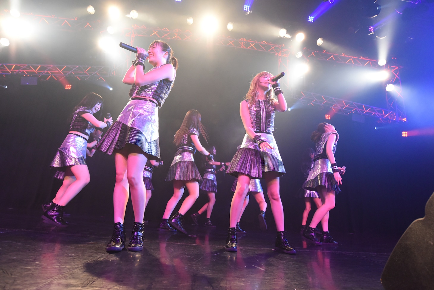 GEMによるライブの様子。