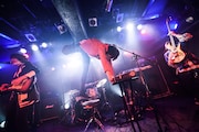 5月22日に東京・渋谷Star Loungeで行われた、オワリカラのワンマンライブの様子。