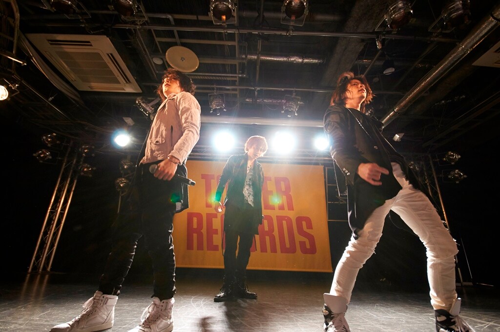 宮崎秋人×松田凌×北村諒ユニットが初パフォーマンス、ファンの総称も決定