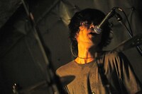 イタバシヒロチカ（Dr）（撮影：結城さやか）