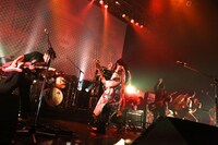 KenKen「KenKen 30th Anniv. Party "OLE PALOOZA 2015"」の様子。（Photo by Viola Kam[V'z Twinkle]）