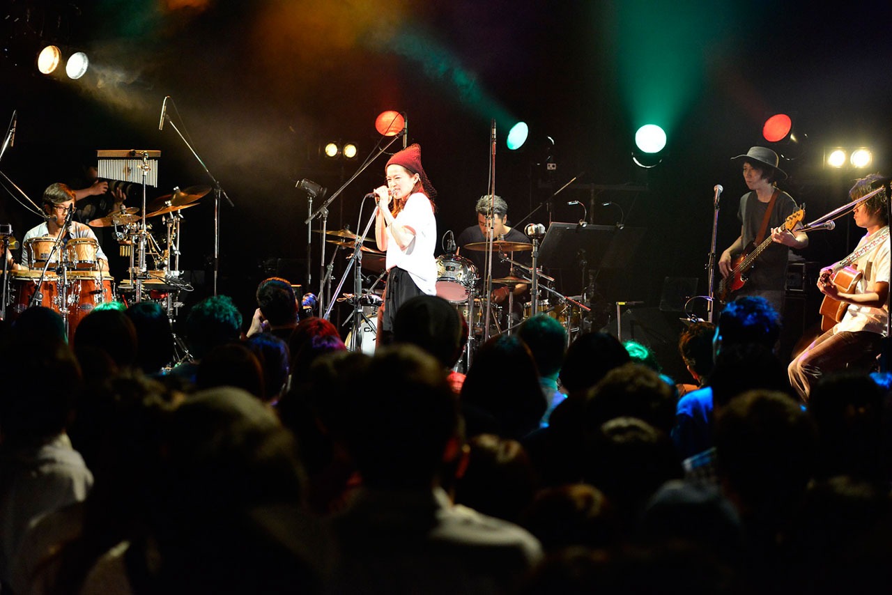 NakamuraEmi（Photo by Rui Hashimoto [SOUND SHOOTER]）