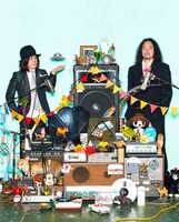 カーネーション。左が直枝政広。