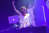 LinQ5周年祭「うちらのどんたQ～博多名物になりたいっちゃん！～」の様子。