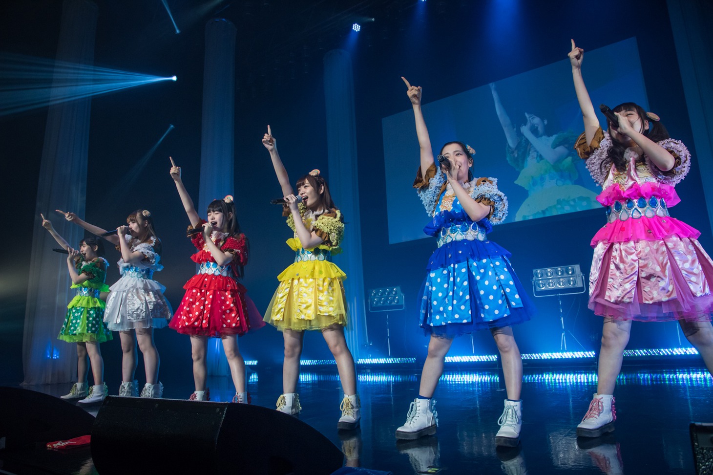 乙女新党によるライブの様子。（写真撮影：林晋介）