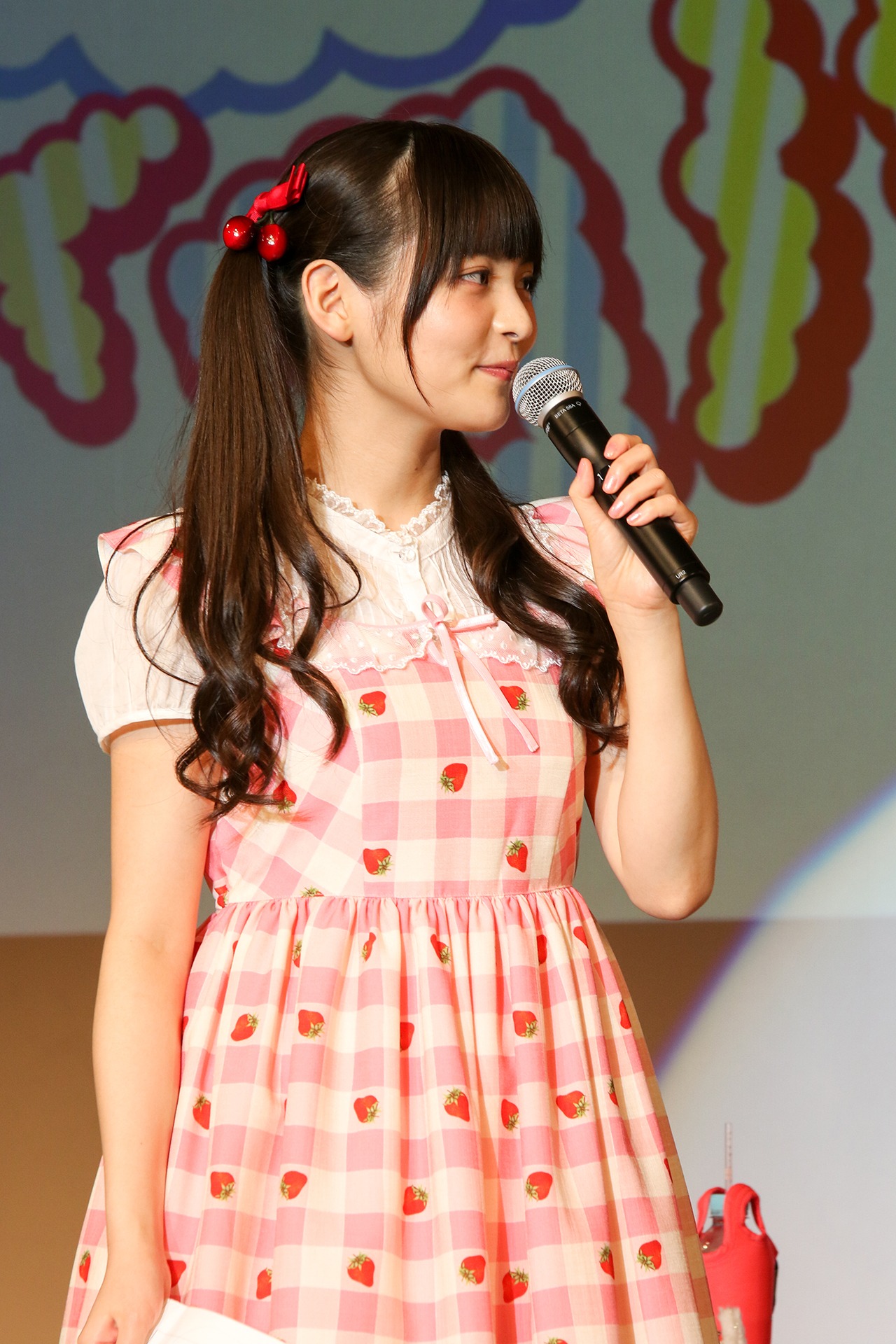 上坂すみれ