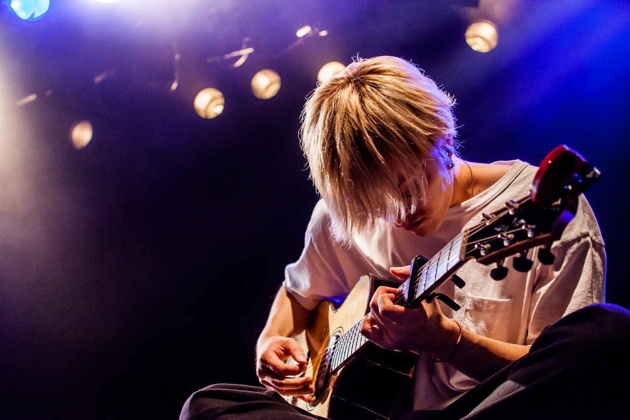 LIQUIDROOMで革命の一夜、MOROHAの「単独」 - 音楽ナタリー
