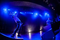 MOROHA「単独」の様子。（Photo by HayachiN）