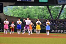 真山りか投手のピッチング。