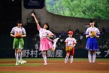 マウンド上でポーズを決める星名美怜投手。