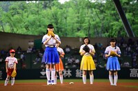 松野莉奈投手のピッチング。
