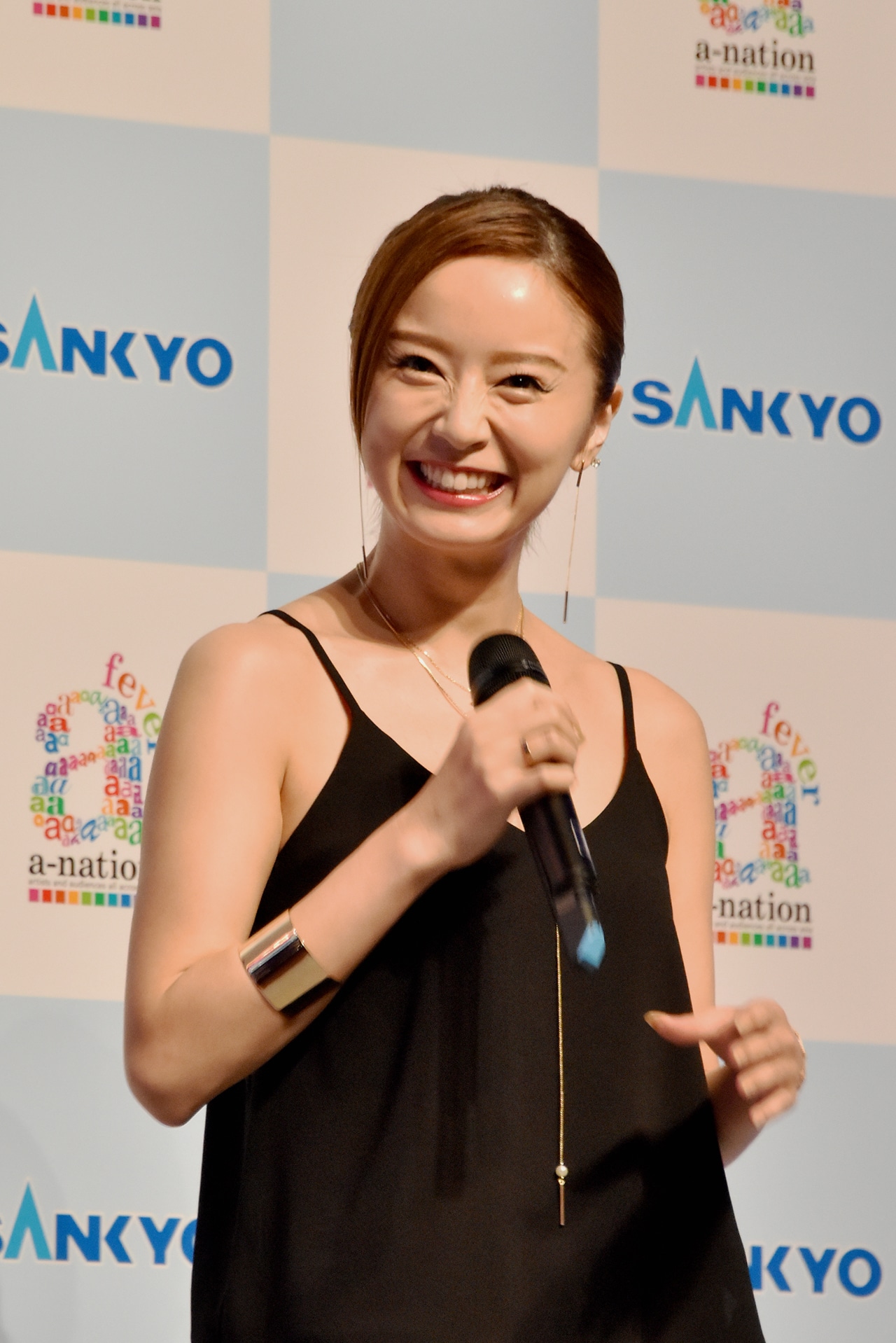 鈴木亜美