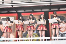 「AKB48選抜総選挙ミュージアム」オープニングセレモニーの様子。