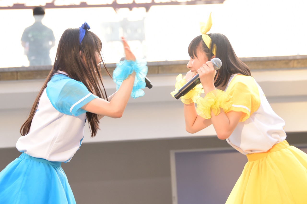 左から辻野かなみ、永坂真心。