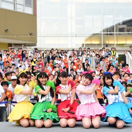 ときめき▽宣伝部、シングル発売日に豊洲でライブ「皆さんと私たちがいれば“むてき”」