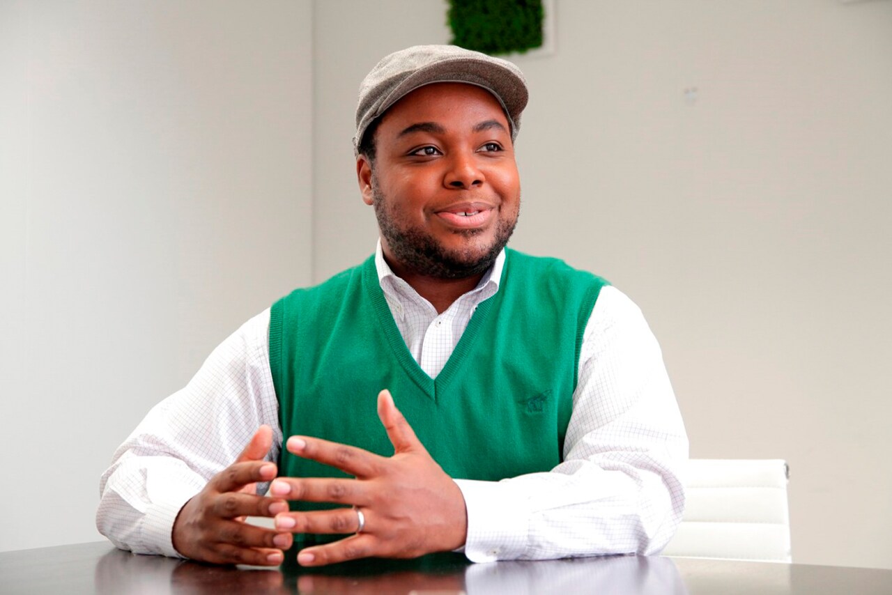 クリス・ハート、「プレイパス」を英単語レッスン風に紹介