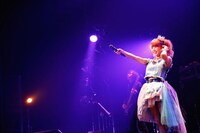 「楠田亜衣奈 1st Live Tour『Next Brilliant Wave』」東京・Zepp Tokyo公演の様子。（撮影：洲脇理恵[MAXPHOTO]）