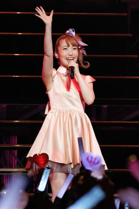 内田彩（写真提供：日本コロムビア）