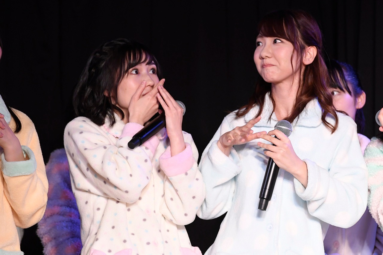 東京・AKB48劇場にて行われた「AKB48 45thシングル選抜総選挙」の速報発表の様子。(c)AKS