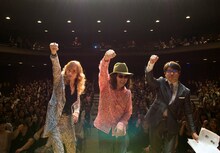 左より高見沢俊彦、みうらじゅん、TBSの安東弘樹アナウンサー。