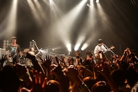 UNISON SQUARE GARDEN（撮影：渡邉一生）