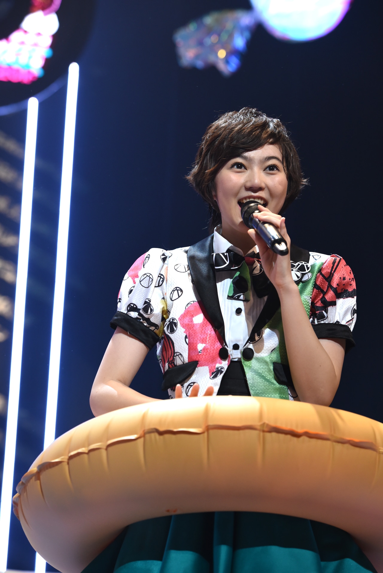 6月27日生まれの安本彩花。