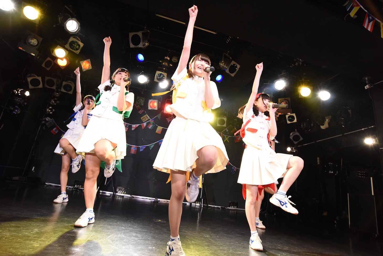 ぷちぱすぽ☆1stワンマンライブの様子。
