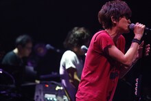 「kokua Tour 2016 Progress」福岡・福岡国際会議場メインホール公演の様子。（Photo by TSUNEO KOGA）